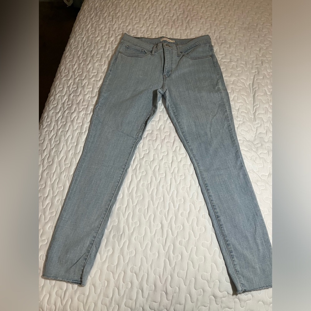 Women 311 Levi Jeans